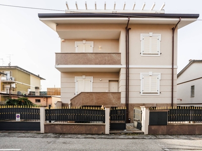 Appartamento indipendente in vendita a Cesena - Zona: Martorano