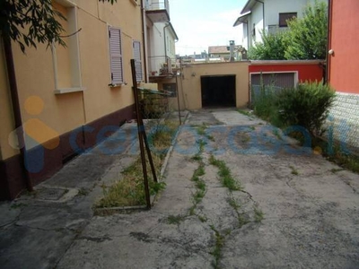 Appartamento Trilocale da ristrutturare in vendita a Pesaro