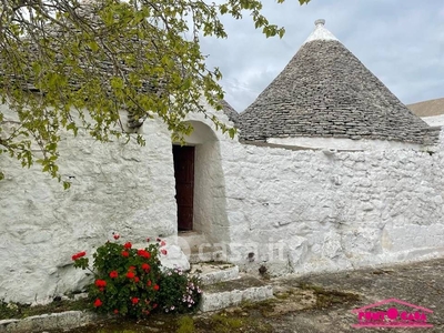 Baita/Bungalow/Chalet/Trullo in Affitto in Sp17 a Ostuni