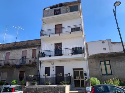 Casa a Reggio di Calabria in Via Nazionale Gallico, Gallico Centro