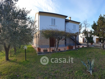 Casa indipendente in Affitto in Contrada Sant'Agostino a Recanati