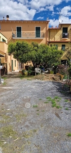 Casa indipendente in Affitto in Via Rosciano a Toirano