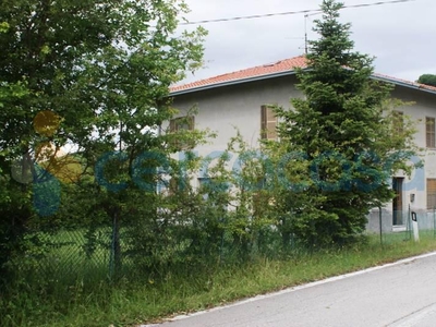 Casa semi indipendente in vendita a Urbino