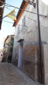 Casa singola da ristrutturare, in vendita in Vicolo Cafaggio, Treia