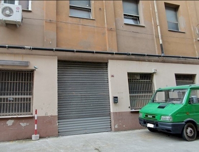 Laboratorio Artigianale a Bolzaneto, Genova