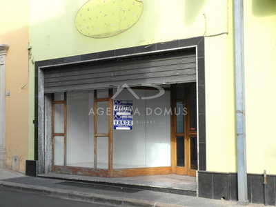 Magazzino in vendita a Racale - Zona: Racale - Centro