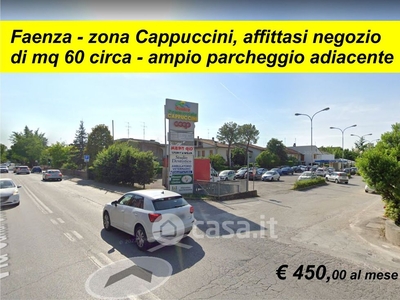 Negozio/Locale commerciale in Affitto in a Faenza