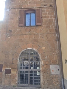 Negozio/Locale commerciale in Affitto in Corso Cavour a Orvieto