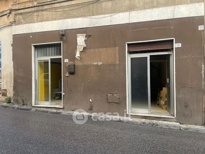 Negozio/Locale commerciale in Affitto in Roma 15 a Montecorvino Rovella