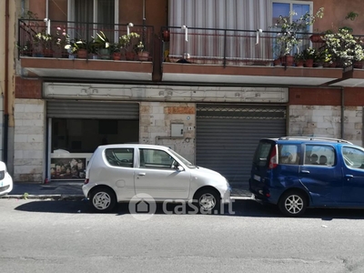 Negozio/Locale commerciale in Affitto in Traversa XXIII 34 a Reggio Calabria