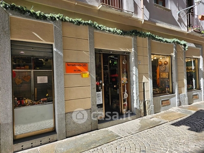 Negozio/Locale commerciale in Affitto in Via Giuseppe Barbaroux 33 a Torino