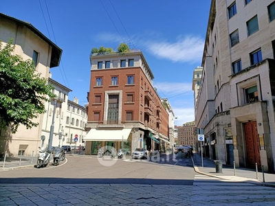 Negozio/Locale commerciale in Affitto in Via Palazzo Reale a Milano