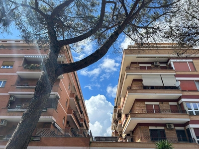 Quadrilocale in vendita, Roma ostia