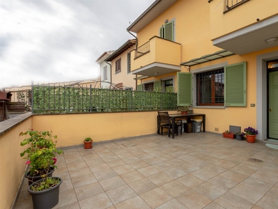 Terratetto in vendita a Prato Galciana