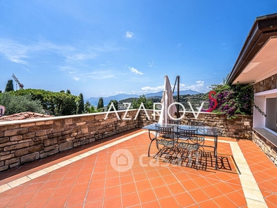 Villa in Affitto in Via Coggiola 85 a Bordighera