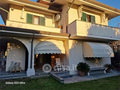 Villa in Affitto in Via Giuseppe Viner a Forte dei Marmi