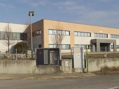 Capannone Industriale in vendita a Zoppola via Della Fossa,2