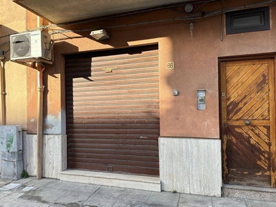 Negozio in vendita a Palermo via Brancaccio, 66
