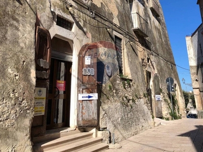 Negozio in vendita a Vico del Gargano via castello, 6