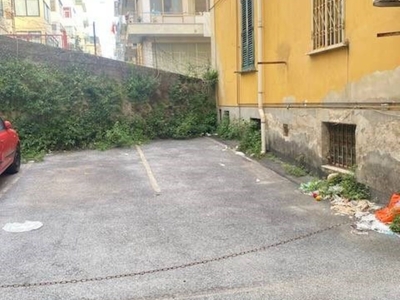 Posto Auto in vendita a Salerno via Fabrizio Pinto