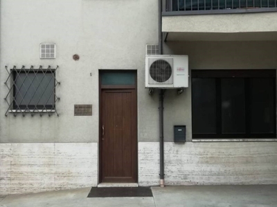 Ufficio in in vendita da privato a Bassano del Grappa salita Brocchi, 1