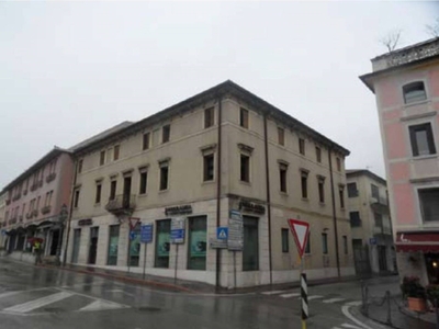 Ufficio in vendita a Pieve di Soligo via Giuseppe Garibaldi,1