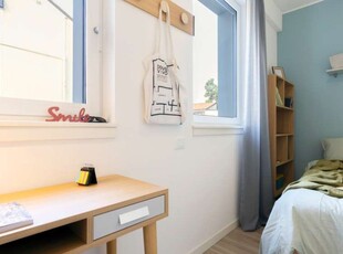Affittasi stanza in appartamento con 7 camere da letto a Padova