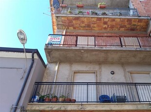 Appartamento a Torano Castello, 7 locali, 2 bagni, 195 m², 2° piano