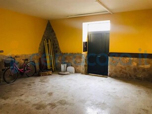 Appartamento Bilocale da ristrutturare, in vendita in Via Taranto 2, Marcianise