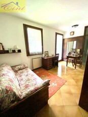 Appartamento in Vendita a Introbio - 42000 Euro