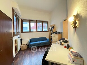 Appartamento in Vendita in Via Bonaventura Zumbini a Milano