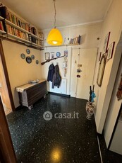 Appartamento in Vendita in Via Capri 4 a Genova
