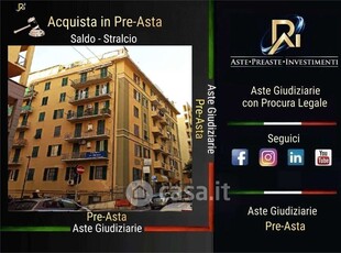 Appartamento in Vendita in Via Donghi 115 a Genova
