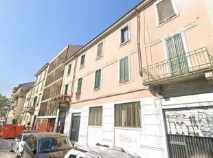 Appartamento in Vendita in Via Giuseppe Guerzoni a Milano