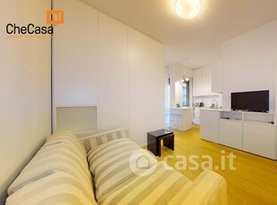 Appartamento in Vendita in Via Guido Guinizelli 13 a Milano