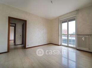 Appartamento in Vendita in Via Lorenzo Valla 25 a Milano