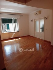Appartamento in Vendita in Via Manfredo Fanti a Genova