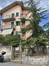 Appartamento in Vendita in Via Pietro Scaglione 36 a Bronte