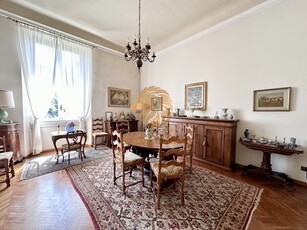 Appartamento in Via nardi, Firenze, 8 locali, 200 m², 1° piano