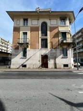 Appartamento in Via Piave, 6, Biella (BI)