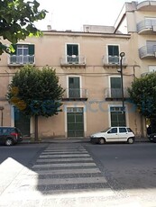 Appartamento Quadrilocale da ristrutturare, in vendita in Via Pilato 17, San Cataldo