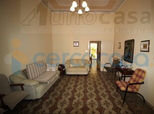 Appartamento Quadrilocale in vendita a Ragusa