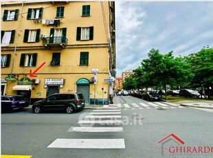 Attività/Licenza commerciale in Vendita in Via di Santa Zita 50 r a Genova