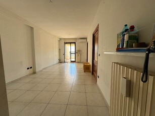 Bilocale in Via Lupiae 50/A, Lecce, 1 bagno, posto auto, 60 m²