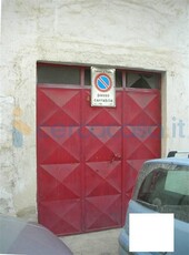 Box in vendita in Via Ponzio Vero 8, Canosa Di Puglia