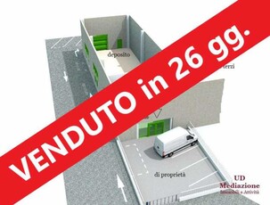 capannone in Vendita ad Fino Mornasco - 350000 Euro