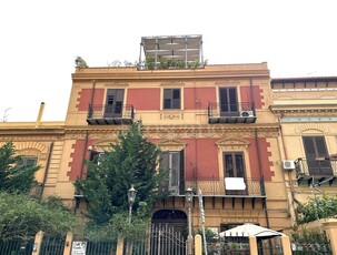 Casa a Palermo in Piazza Generale Cascino, Fiera