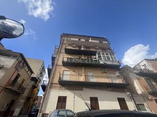 Casa a Palermo in Via Attilio Barbera , Pitrè Alta