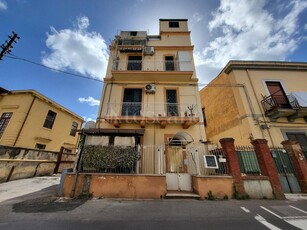 Casa a Palermo in Via Cruillas, Michelangelo