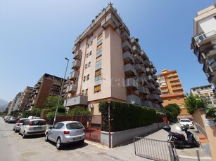 Casa a Palermo in Via Matteo Dominici, San Lorenzo